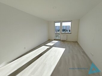 Prodej bytu-garsoniéra 32m2 ul. Brožíkova, Hradec Králové. - 8