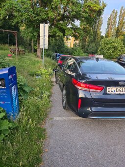 Kia Optima Hybrid - 8