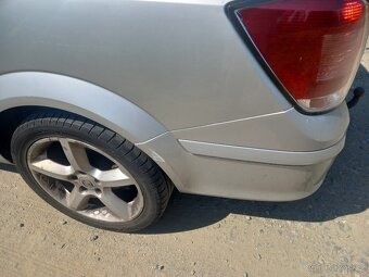 Opel Astra Caravan H - 8