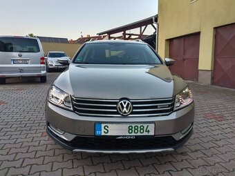 VW Passat B7 Alltrack 2.0 Tdi DSG 125 kW combi - 8