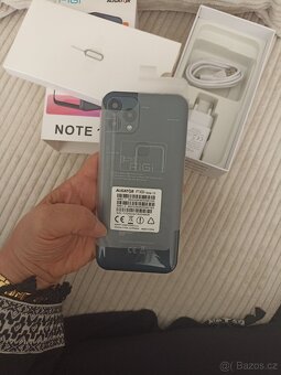 Nový mobilní telefon - 8
