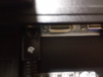 Sestava obsahuje HP ProDesk 400 G5  , Monitor HP VH22 22'' - 8