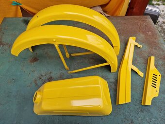 Kompletní sada plechů, plechařina na BABETTU 210, NOVÝ LAK - 8