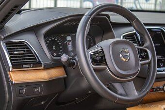 Volvo XC90 2.0 B5 Drive-E Inscription AWD A/T 7m - 8