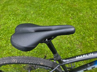 Trek Marlin 8 barva černo - modrá, velikost M/L - unisex - 8
