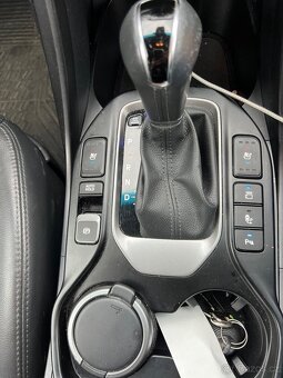 Prodám Hyundai grand Santafe 2,2 CRDI 7míst - 8