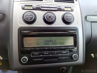Volkswagen Touran 2.0 TDi 7míst, kůže, tempomat - 8