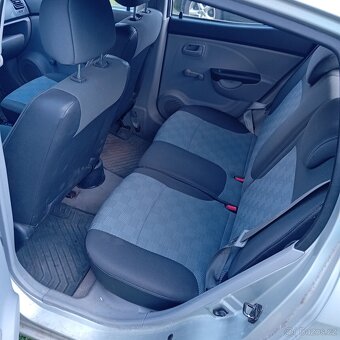 Kia picanto - 8