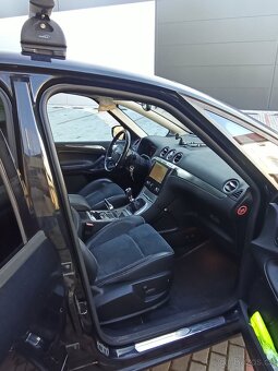 Ford S-Max - 8