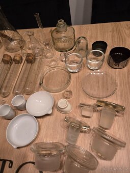Laboratorní retro skleněná sada - 8