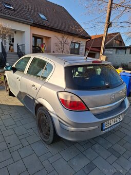 Opel Astra 1,7cdti R.v. 2007 hatchback - 8