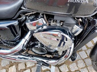 Honda VT 750 S - 8
