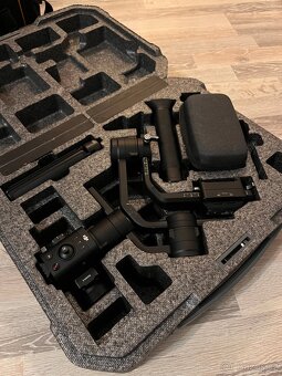 Panasonic Lumix G9 + Leica 12-60mm f/2.8-4 + Ronin S - 8