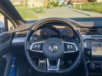 VW Passat Variant R-line 2,0 BiTDi 4x4 - 8