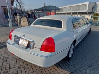 Prodám limuzína Lincoln Towncar - 8