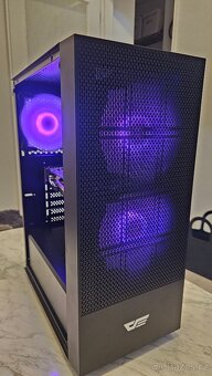 Xeon 1240 V3 (i7 4770) | RX 570 8GB | 16 GB RAM | SSD+HDD - 8