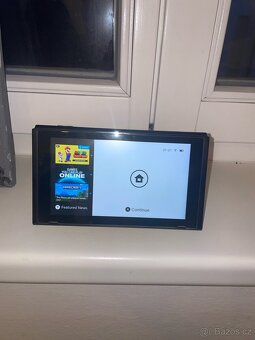 Nintendo Switch – skvělý stav + ochranné sklo + možnost hry - 8