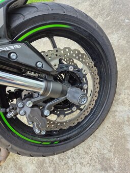 Kawasaki Z900 2022 - 8