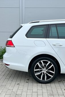Volkswagen Golf VII 2.0TDI 110KW DSG HIGHLINE,ALU R17,Bi-XEN - 8