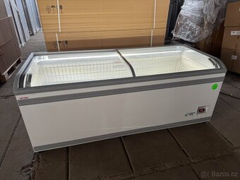 Prosklený pultový mrazák AHT 210x85x85cm - 8