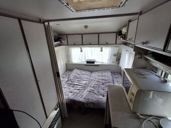 Karavan Knaus Sudwind s předstanem - 8