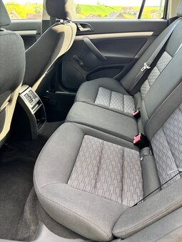 Škoda Octavia 2 facelift - 1.6Tdi - 8