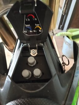 Dětská elektrická motorka Hecht - 8