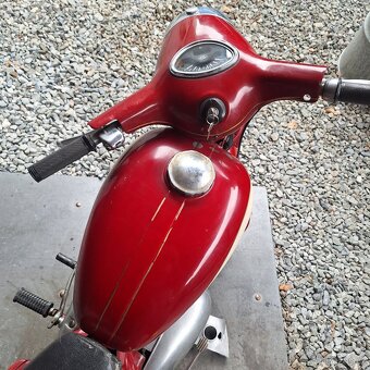 Jawa panelka 350 - 8