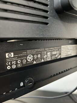 24-palcový LCD Monitor HP LP2465 včetně kabelů - 8