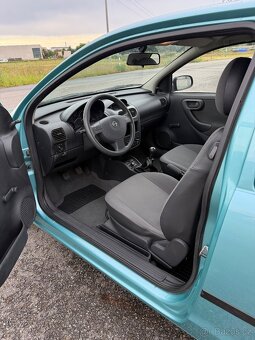 Opel Corsa benzín 78k km - 8
