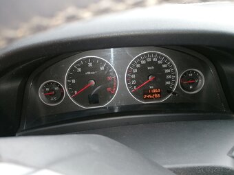 Opel Vectra kombi 2,2 dti, manuál - 8