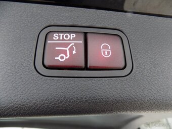 Mercedes-Benz Třídy E 300de/Digital-Light/Hybrid/ - 8