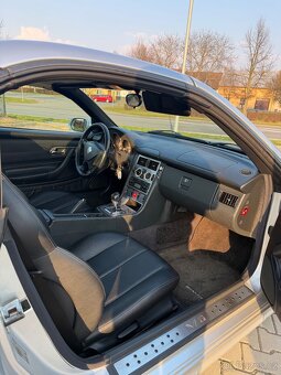 Mercedes Benz SLK320 - 8