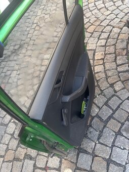 Škoda Rapid liftback - Dveře - 8