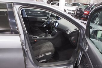 Peugeot 308 1.2 81kW 81tkm Navi Kam360° DAB Rádio Full LED - 8