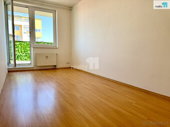 pronájem bytu 3KK, 76m2, terasa, balkon, sklep, stání, Praha - 8
