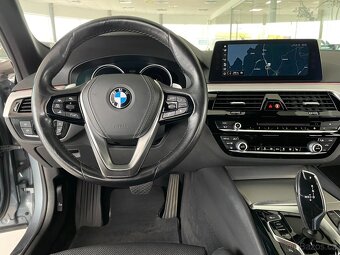 BMW 530d xDrive 360kam Head-Up DPH - 8