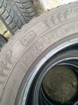 Prodám zimní gumy General 215/70 R16 - 8