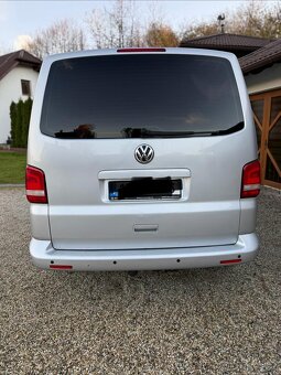 Volkswagen Transporter Caravelle T5.1 Long - 8