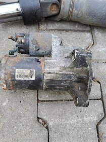 PEUGEOT 4007 CITROEN C CROSS  MITSUBISHI OUTLANDER - 8