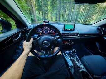 Mazda 3 - 2015 - 2.0 - 8
