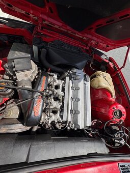 Bmw e30 318is - 8