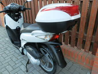 Honda SH 125i - 8