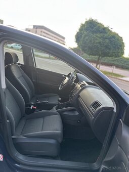 Volkswagen Golf V 1.4 - 8