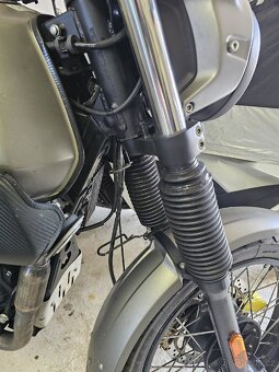 Royal Enfield Scram 411 - 8