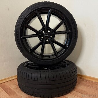 AUDI A1 8X 5x100 R18 ET39,5+LETNÍ 225/40R18 6,5mm - 8