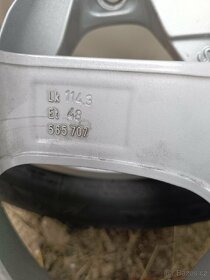 Zimní pneu. ALU kola 215/60R17 114,3 - 8