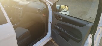 Ford Focus II, 2011, 1.6, benzín, 74 kW - 8