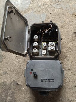 ROZVADEC NA ZED 380/220/24V - 8