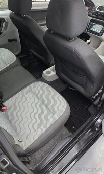 Škoda Roomster 1.4i - 8